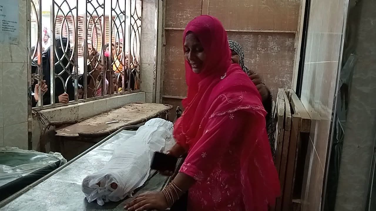 মহেশখালীর আদিনাথ জেটিতে মিশুক গাড়ির ধাক্কায় শিশু পর্যটকের মৃত্যু, আহত ১